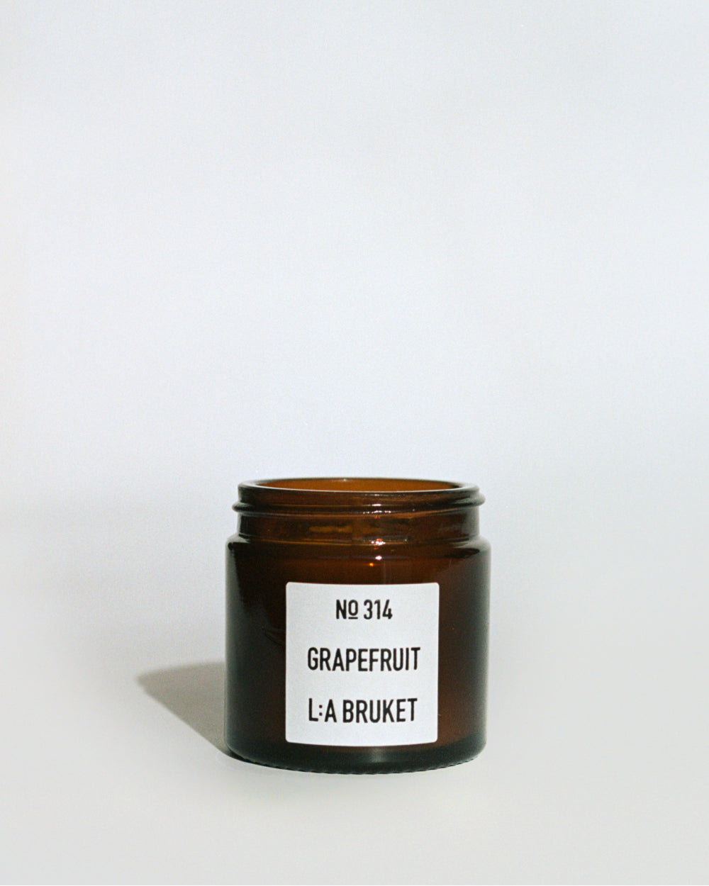 L:A BRUKET 314 Mini Scented Candle Grapefruit 50g