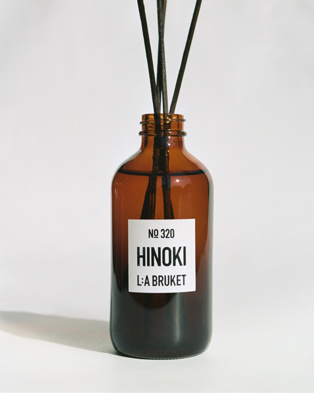 L:A BRUKET 320 Room Diffuser Hinoki 200ml
