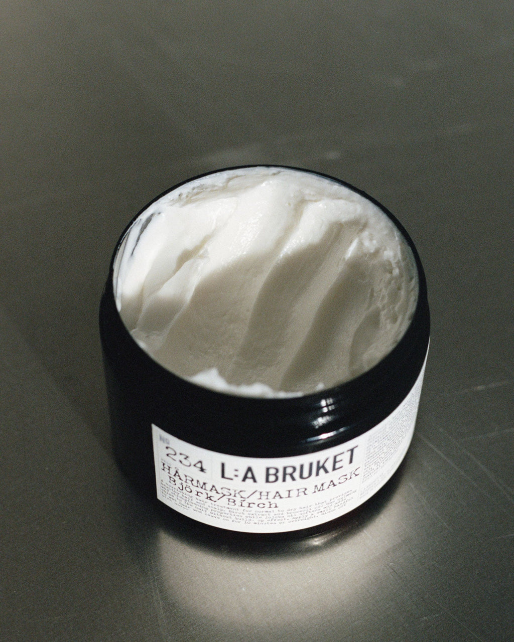 L:A BRUKET hair mask texture