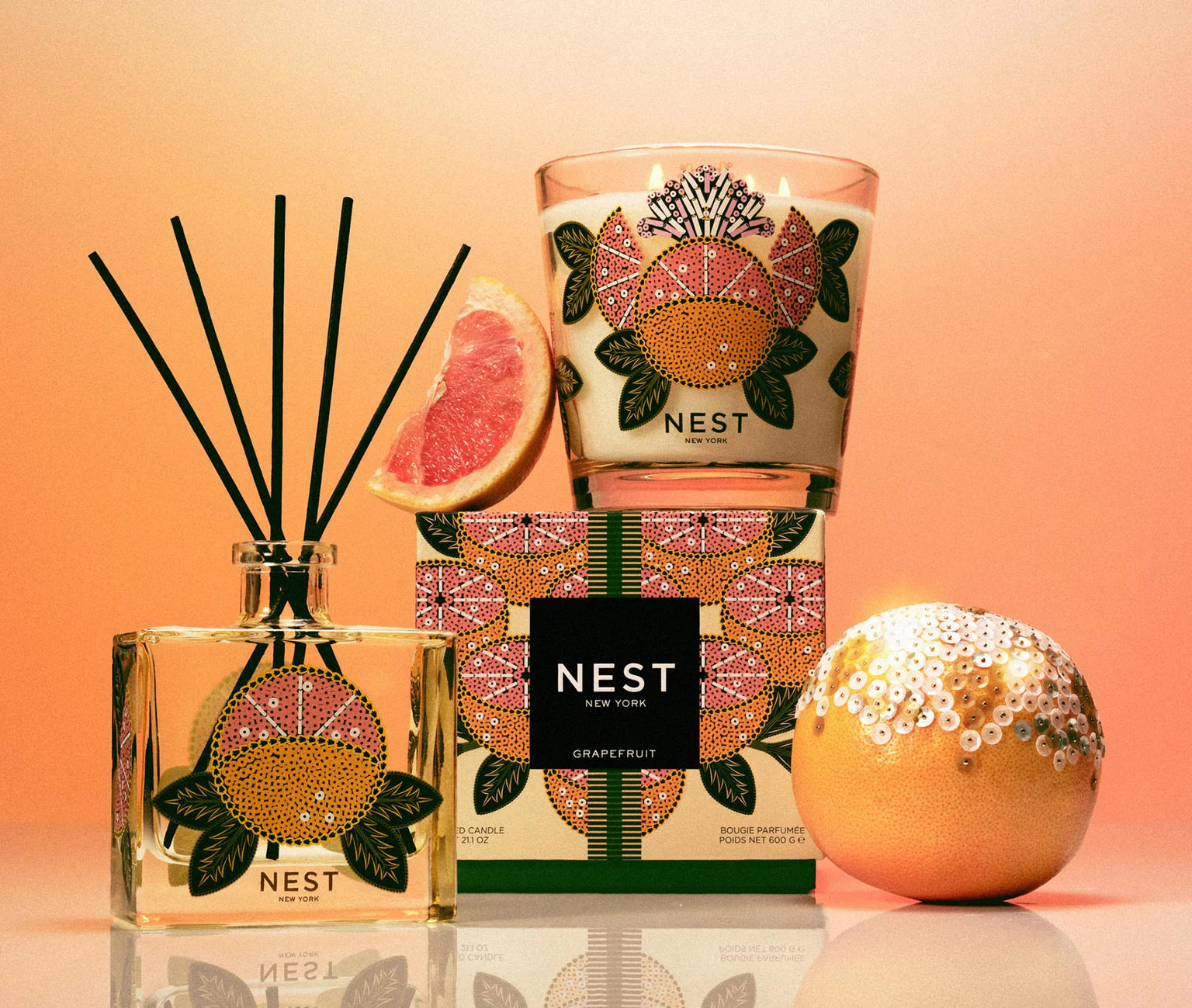 NEST New York Specialty Luxury Candle - Grapefruit