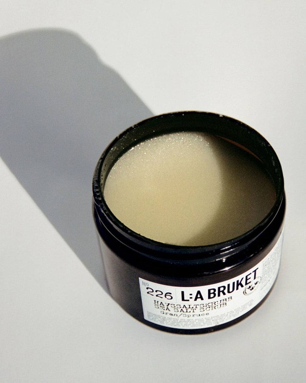 L:A BRUKET 226 Sea Salt Scrub Spruce 420g