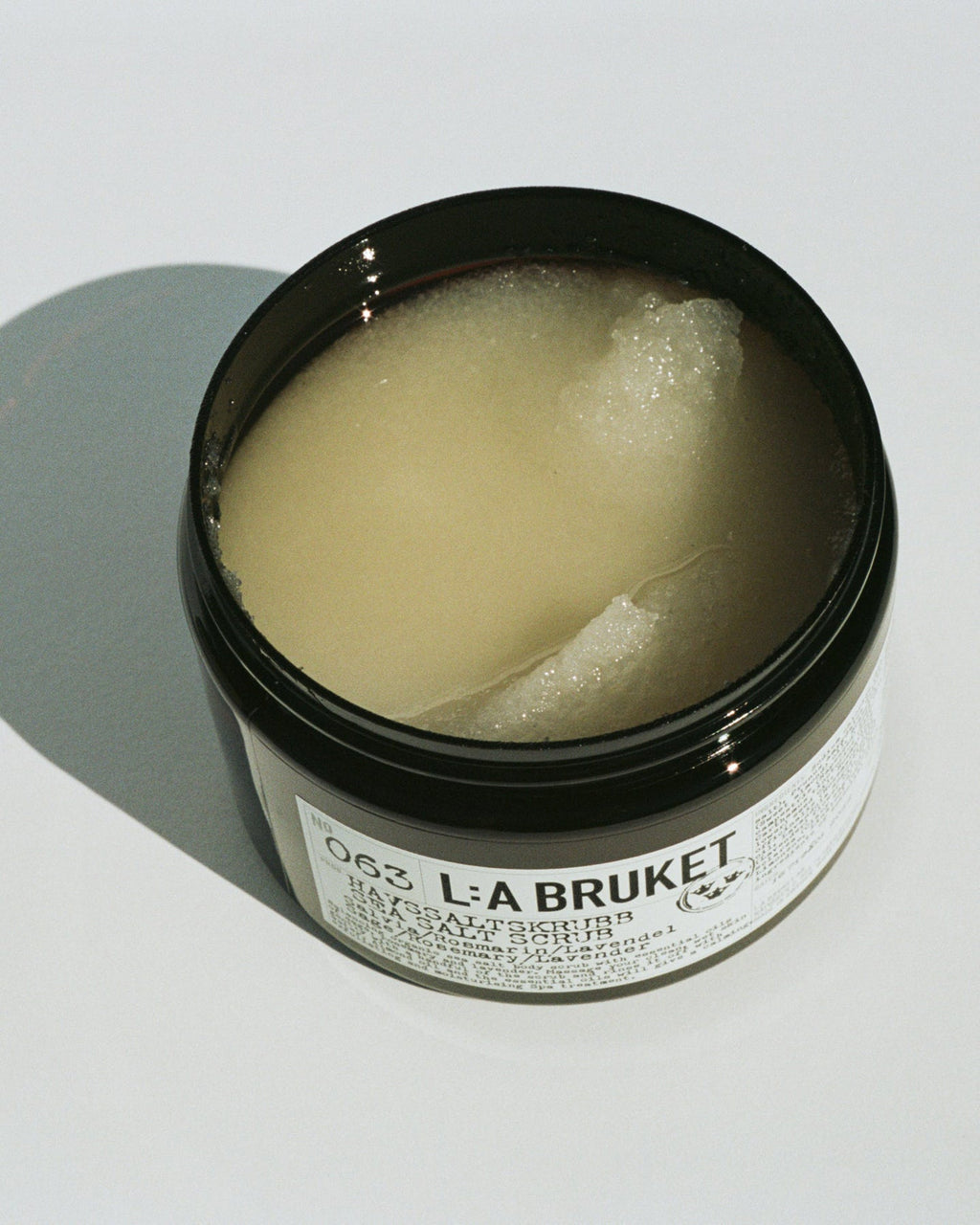 L:A BRUKET 063 Sea Salt Scrub Sage Rosemary Lavender 420g