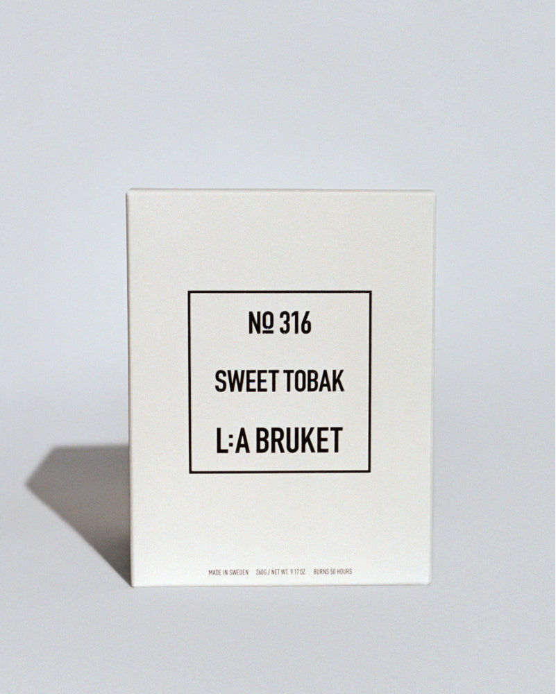 L:A BRUKET 316 Scented Candle Sweet Tobak 260g