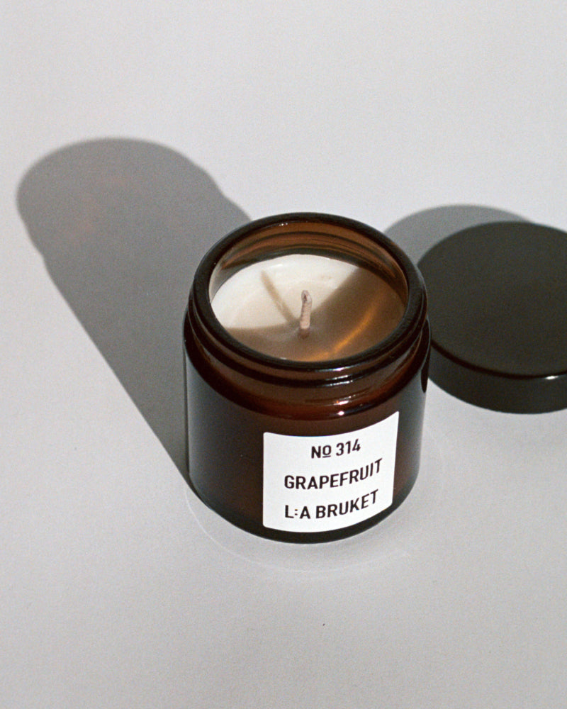 L:A BRUKET 314 Mini Scented Candle Grapefruit 50g