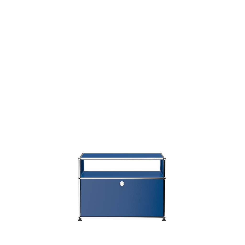 USM Haller side table (O118) in Gentian Blue