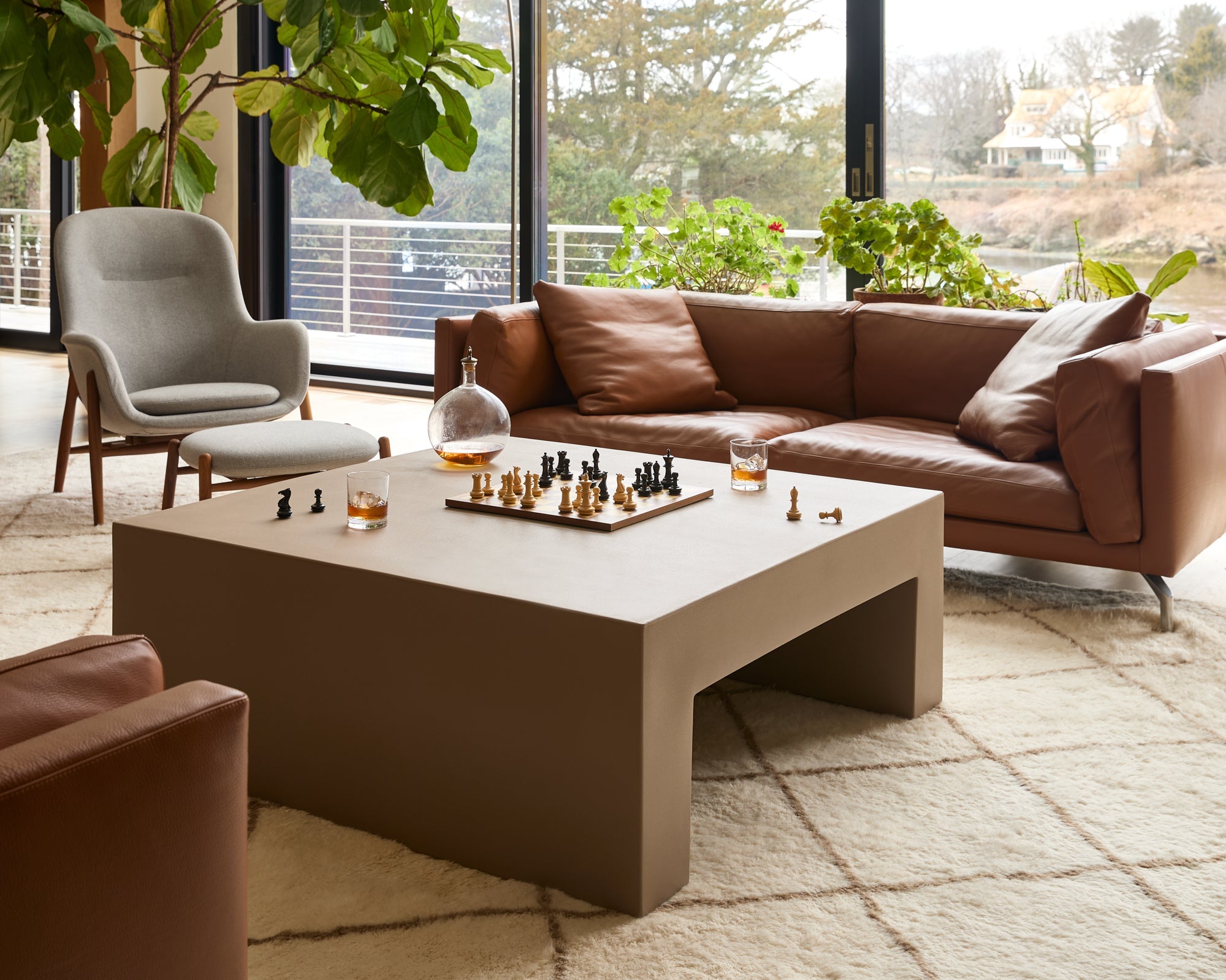 Vignelli Table