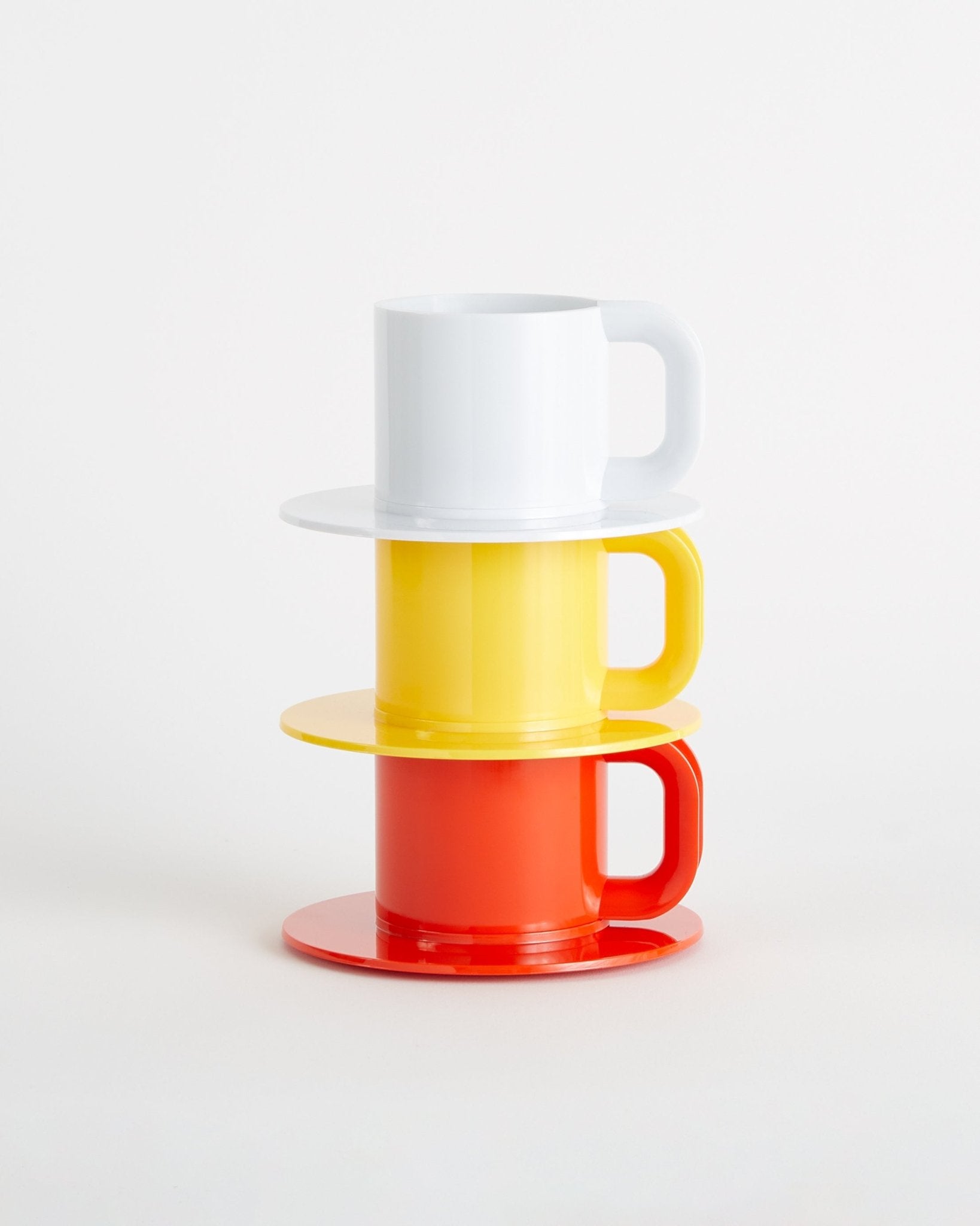 Max 2 Cups & Saucers