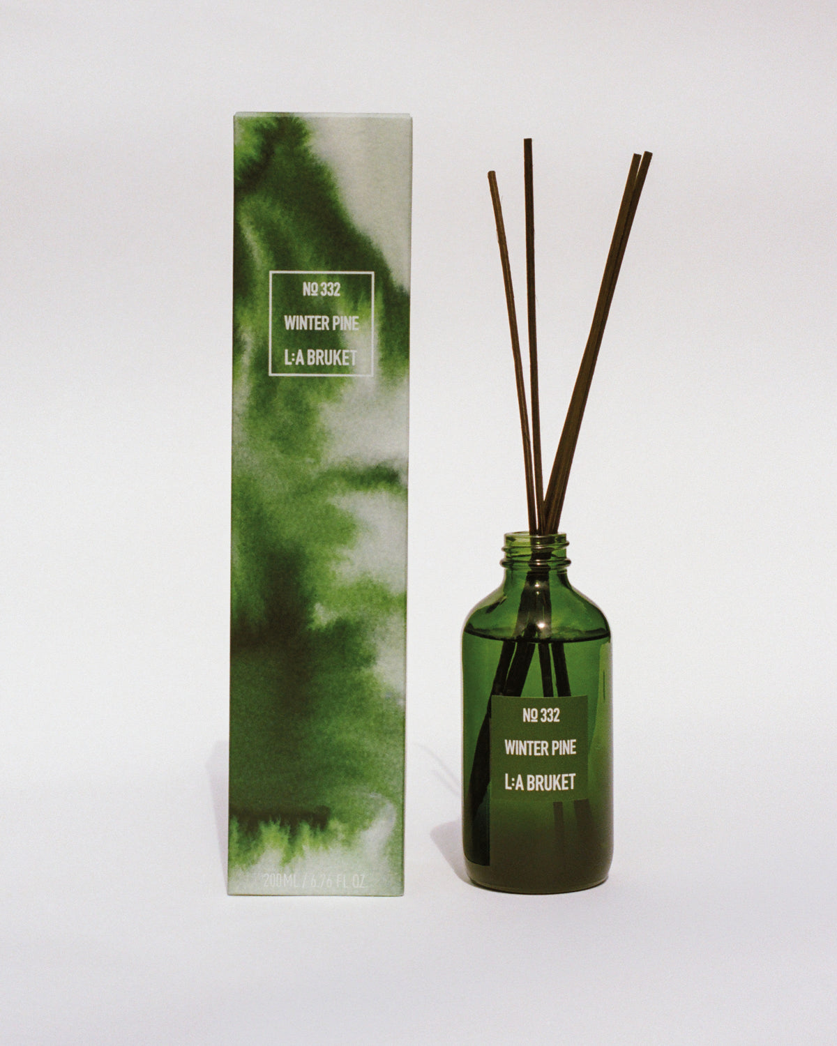 L:A BRUKET 332 Room Diffuser Winter Pine with packaging